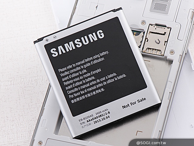 5.25吋平價中階雙卡機 三星GALAXY Grand 2