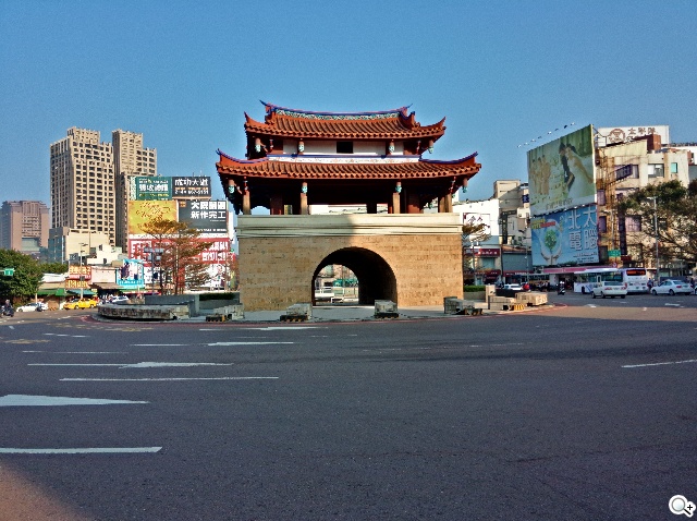 OPPO N1實測！206度隨意翻轉鏡頭、自拍巨屏靓機體驗