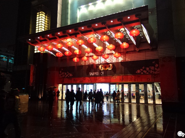 OPPO N1實測！206度隨意翻轉鏡頭、自拍巨屏靓機體驗