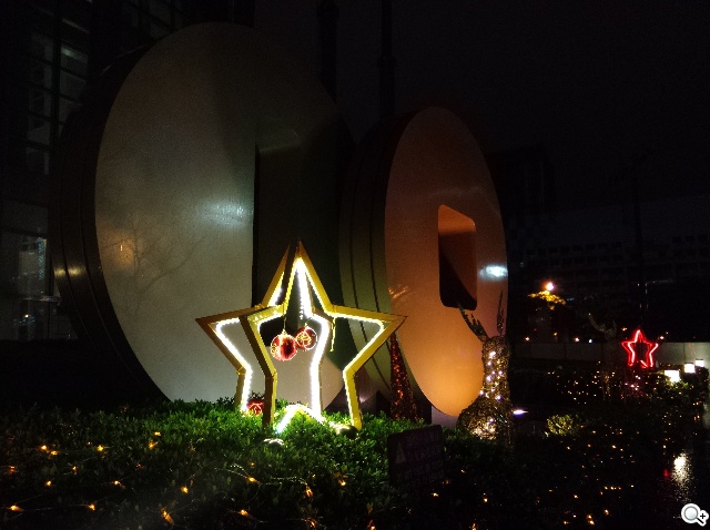 OPPO N1實測！206度隨意翻轉鏡頭、自拍巨屏靓機體驗