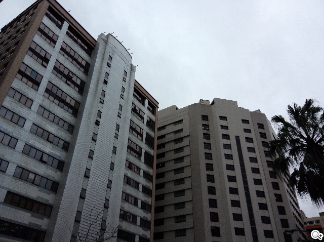 OPPO N1實測！206度隨意翻轉鏡頭、自拍巨屏靓機體驗