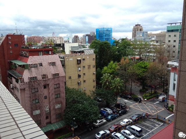 OPPO N1實測！206度隨意翻轉鏡頭、自拍巨屏靓機體驗