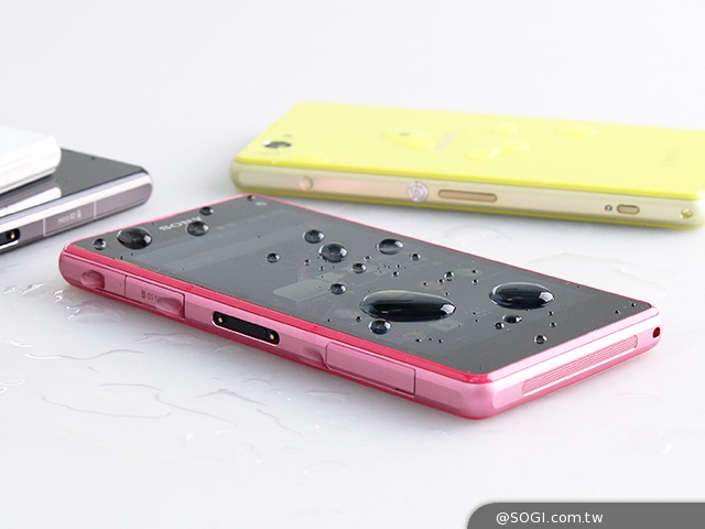 索尼Xperia Z1 Compact防水輕旗艦：外觀、效能實測