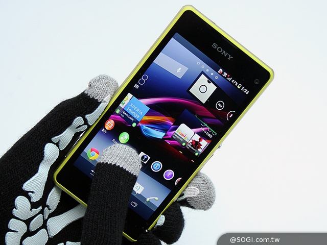 索尼Xperia Z1 Compact防水輕旗艦：外觀、效能實測