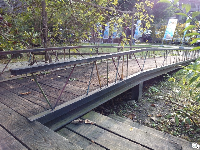 索尼Xperia Z1 Compact防水輕旗艦：G鏡頭攝錄功能