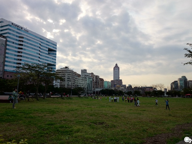 索尼Xperia Z1 Compact防水輕旗艦：G鏡頭攝錄功能