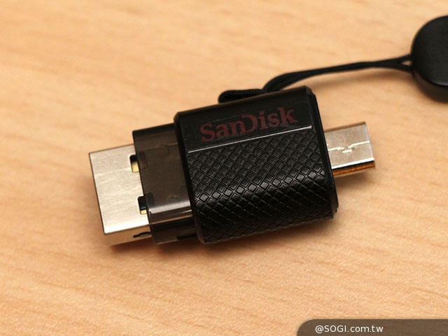 SanDisk Ultra雙用隨身碟 支援手機OTG、​電腦外接儲存
