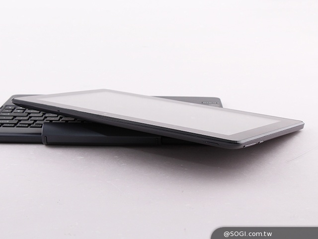 平價變形小筆電 ASUS Transformer Book T100 平價變形小筆電 ASUS Transformer Book T100