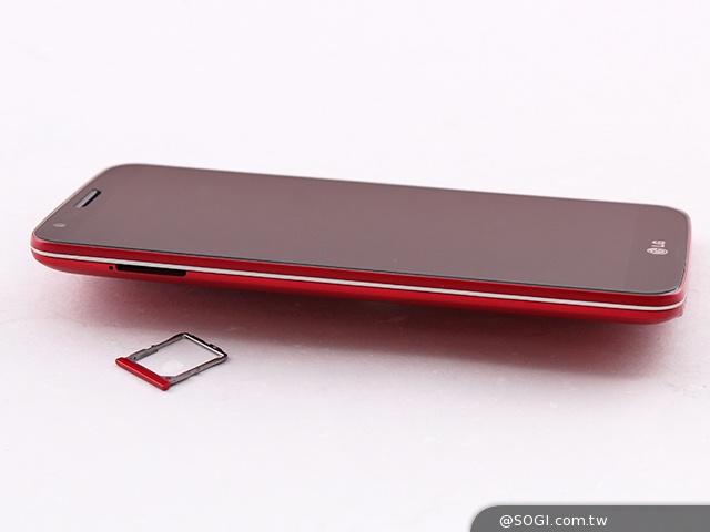 LG G2熱情狂放紅 艷麗新色圖賞