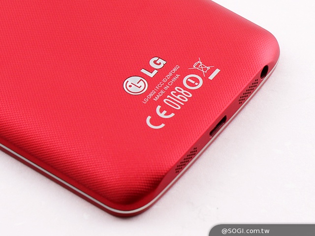 LG G2熱情狂放紅 艷麗新色圖賞