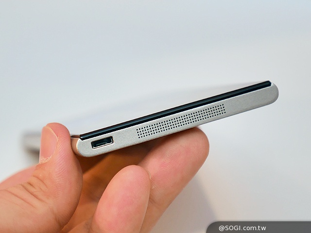 小米手機3登台！2/26開賣 單機9999可搭中華遠傳資費