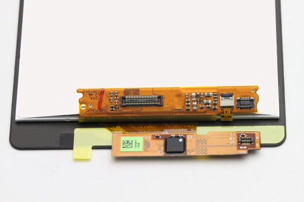 疑Sony Xepria Z2 D6503面板照現身日本零售網