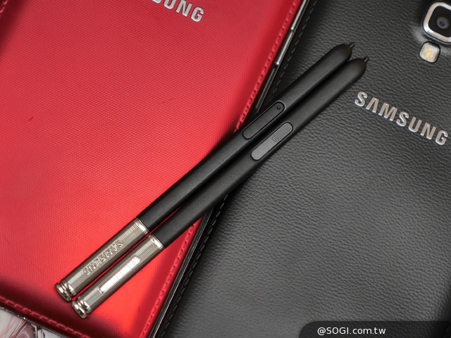 6核旗艦縮小款 SAMSUNG Note 3 Neo動手玩【MWC 2014】 6核旗艦縮小款 SAMSUNG Note 3 Neo動手玩【MWC 2014】