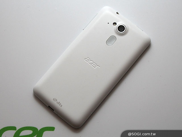 4吋雙卡入門機Acer Liquid Z4動手玩【MWC 2014】