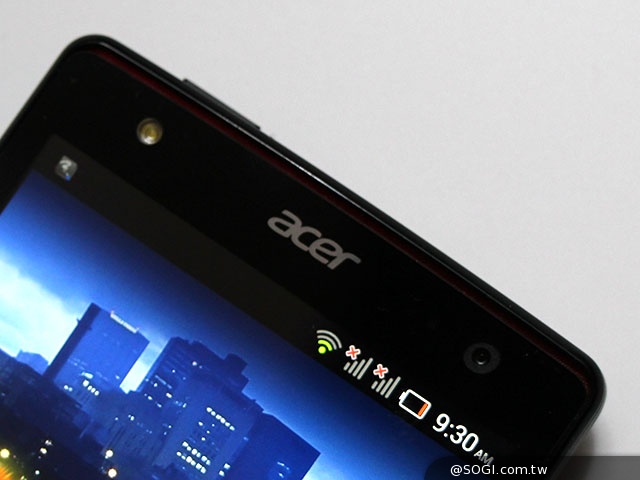 雙LED閃燈設計 Acer Liquid E3動手玩【MWC 2014】