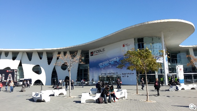 6核旗艦縮小款 SAMSUNG Note 3 Neo動手玩【MWC 2014】 6核旗艦縮小款 SAMSUNG Note 3 Neo動手玩【MWC 2014】