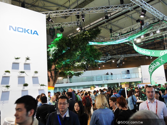 NOKIA X系列Android手機動手玩【MWC 2014】