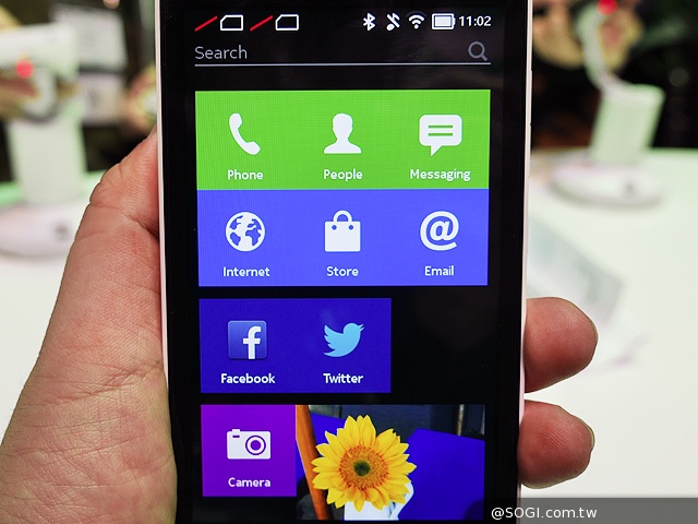 NOKIA X系列Android手機動手玩【MWC 2014】