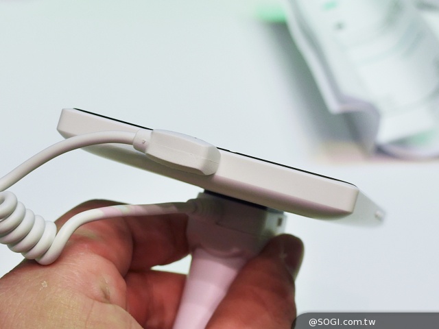 NOKIA X系列Android手機動手玩【MWC 2014】