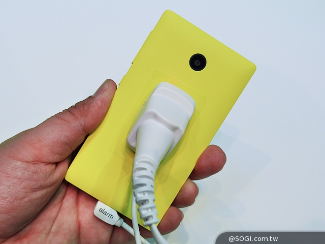 NOKIA X系列Android手機動手玩【MWC 2014】
