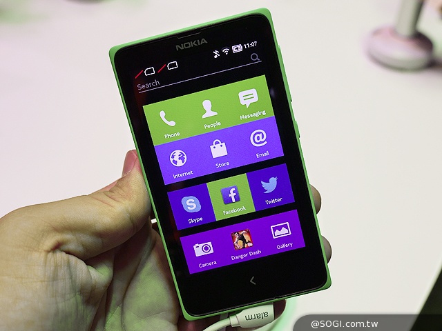 NOKIA X系列Android手機動手玩【MWC 2014】
