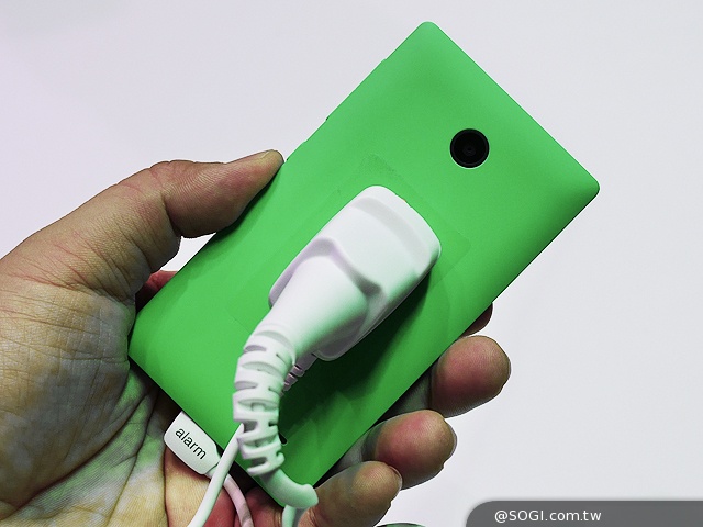 NOKIA X系列Android手機動手玩【MWC 2014】