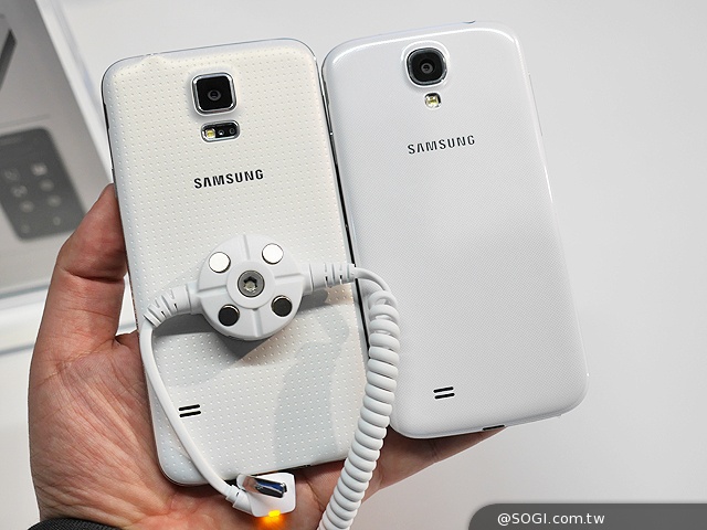 三星GALAXY S5發表 外型、效能跨海動手測【MWC 2014】
