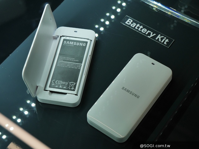 三星GALAXY S5發表 外型、效能跨海動手測【MWC 2014】