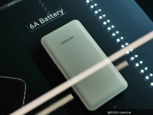 三星GALAXY S5發表 外型、效能跨海動手測【MWC 2014】