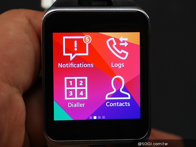 SAMSUNG Gear 2智慧錶4月登台 搶先動手玩【MWC 2014】