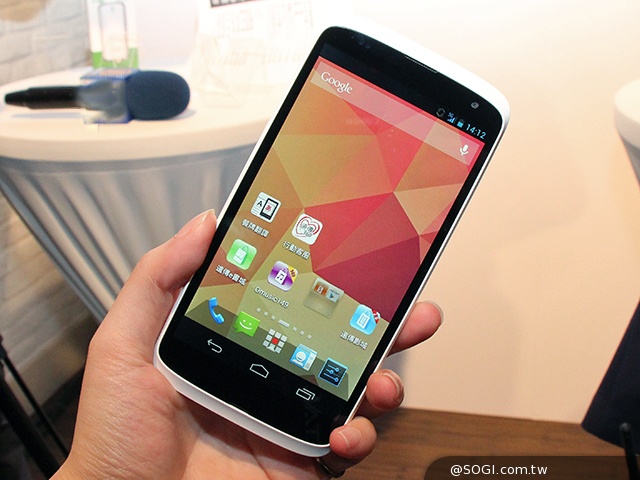 遠傳推自有品牌Smart達人機系列產品 強調高規不貴