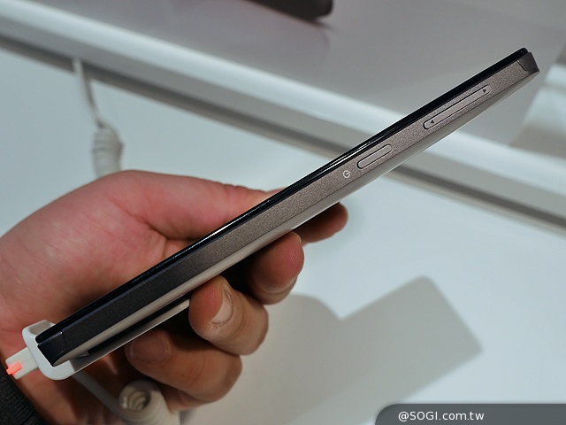 聯想於MWC展出S系列手機與Yoga HD+平板共4款新品【MWC 2014】