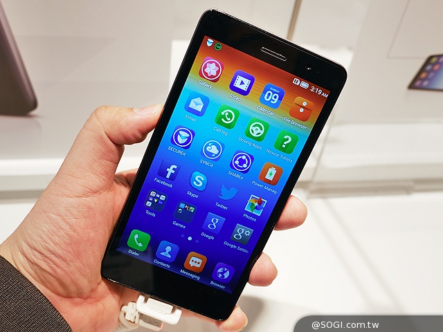 聯想於MWC展出S系列手機與Yoga HD+平板共4款新品【MWC 2014】