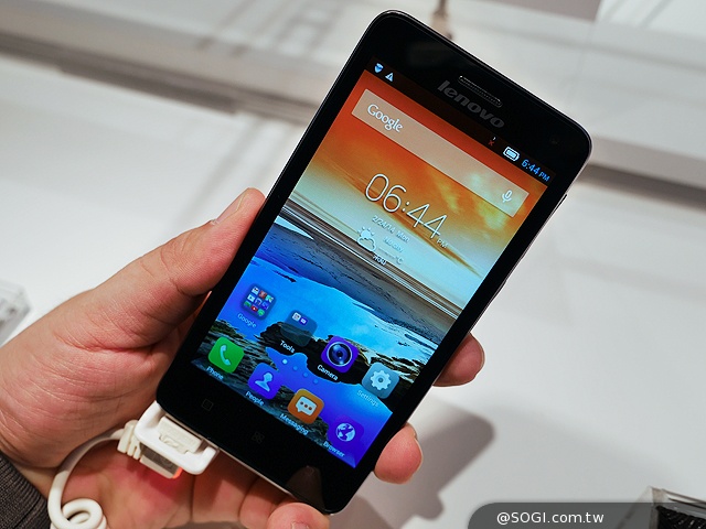 聯想於MWC展出S系列手機與Yoga HD+平板共4款新品【MWC 2014】