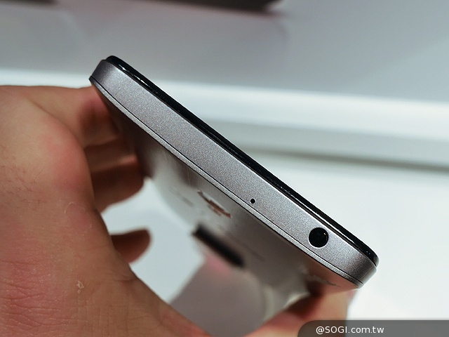 聯想於MWC展出S系列手機與Yoga HD+平板共4款新品【MWC 2014】