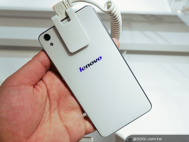 聯想於MWC展出S系列手機與Yoga HD+平板共4款新品【MWC 2014】