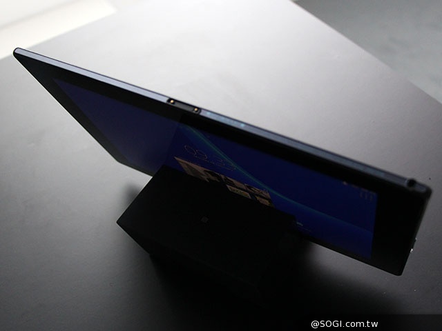 極致纖薄、通話平板！Sony Xperia Z2 Tablet【MWC 2014】