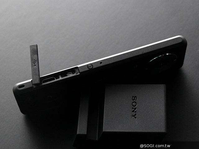 極致纖薄、通話平板！Sony Xperia Z2 Tablet【MWC 2014】