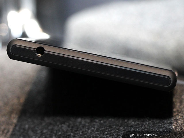 中階LTE智慧手機新秀Sony Xperia M2【MWC 2014】