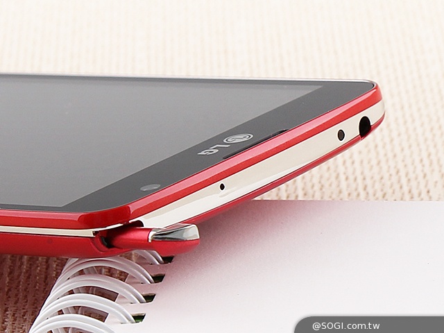 LG G Pro Lite換新裝 炫麗紅新色圖賞