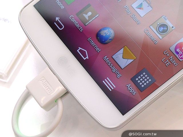 5.9吋LG G Pro2支援光學防手震OIS+【MWC 2014】