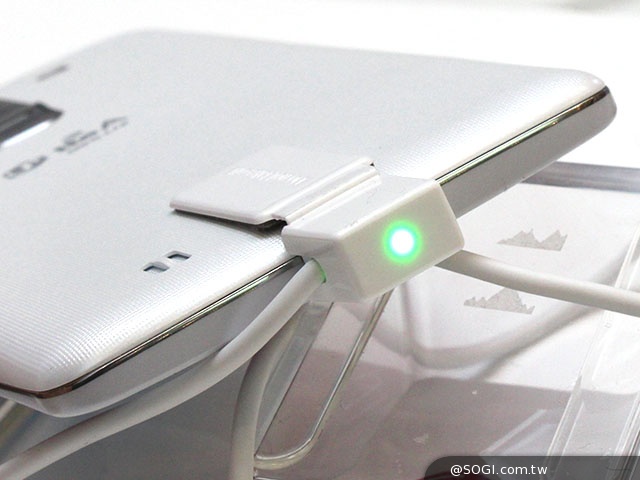 5.9吋LG G Pro2支援光學防手震OIS+【MWC 2014】