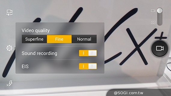 阿爾卡特展出八核智慧機OneTouch Idol X+【MWC 2014】