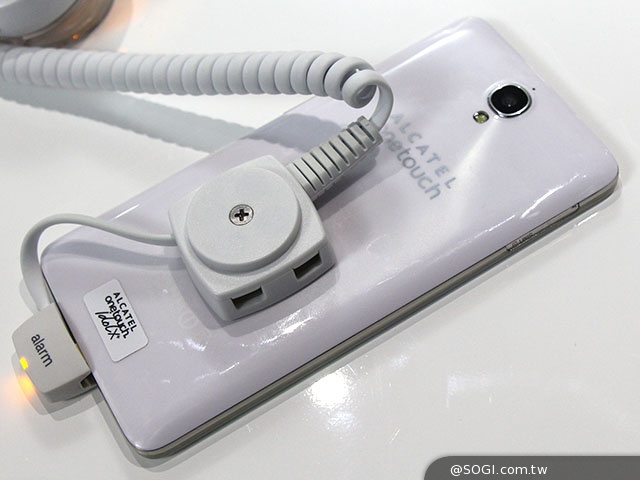 阿爾卡特展出八核智慧機OneTouch Idol X+【MWC 2014】