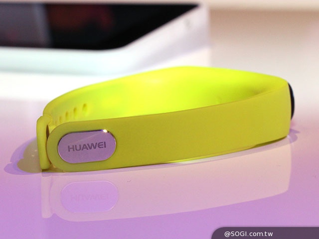 華為首款穿戴裝置 TalkBand B1智慧手環【MWC 2014】