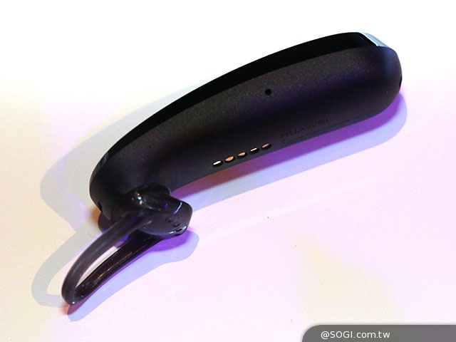 華為首款穿戴裝置 TalkBand B1智慧手環【MWC 2014】