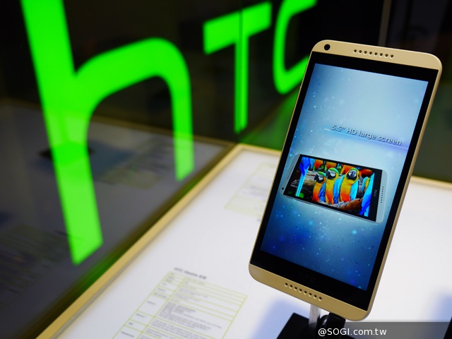 宏達電參展MWC 藍色版HTC One mini圖賞【MWC 2014】