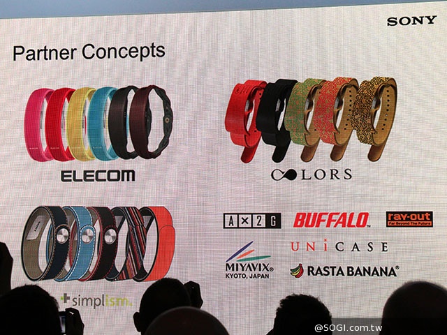 SmartBand SWR10智慧手環、Lifelog應用新體驗【MWC 2014】