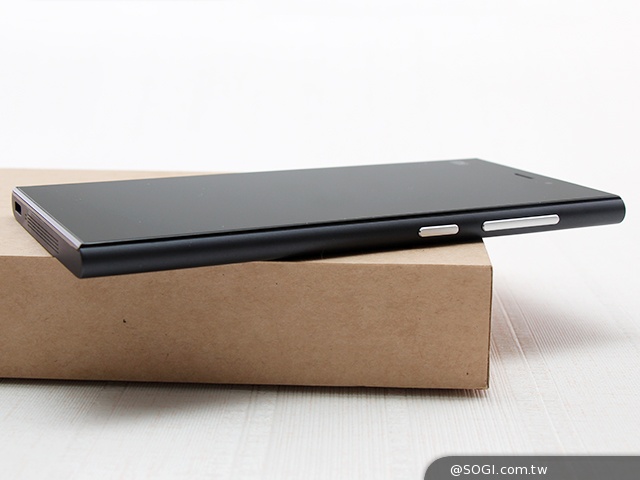 高性價比旗艦機!小米手機3台版實測 高性價比旗艦機!小米手機3台版實測