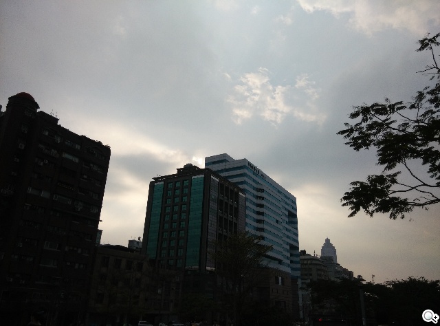 高性價比旗艦機!小米手機3台版實測 高性價比旗艦機!小米手機3台版實測